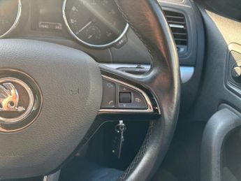 SKODA YETI 2.0 TDI SE Business Outdoor 5dr Diesel DSG 4WD Auto Euro 6 (s/s)