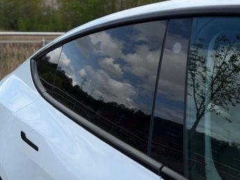 TESLA MODEL Y (Dual Motor) Long Range SUV 5dr Electric Auto 4WDE (384 bhp)