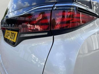 TOYOTA ALPHARD 2.4 HYBRID VVTI AUTO 7 SEATS EXECUTIVE Z 