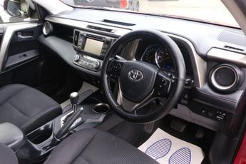 TOYOTA RAV4 2.2 D-CAT Icon SUV 5dr Diesel Auto 4WD Euro 5 (150 ps)