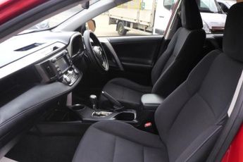 TOYOTA RAV4 2.2 D-CAT Icon SUV 5dr Diesel Auto 4WD Euro 5 (150 ps)