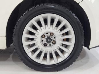 FIAT 500 1.4 Lounge Hatchback 3dr Petrol Auto Euro 4 (100 bhp)