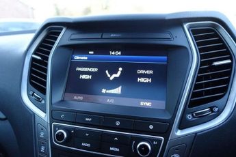 HYUNDAI SANTA FE 2.2 CRDi Blue Drive Premium SE SUV 5dr Diesel Auto 4WD Euro 6 (s