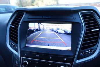 HYUNDAI SANTA FE 2.2 CRDi Blue Drive Premium SE SUV 5dr Diesel Auto 4WD Euro 6 (s