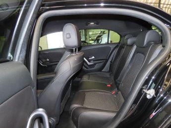 MERCEDES-BENZ A-CLASS 1.5 A180d Sport (Executive) Hatchback 5dr Diesel 7G-DCT Euro 6 (