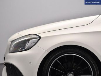 MERCEDES-BENZ A-CLASS 2.1 A200d AMG Line (Premium Plus) Hatchback 5dr Diesel 7G-DCT Eu