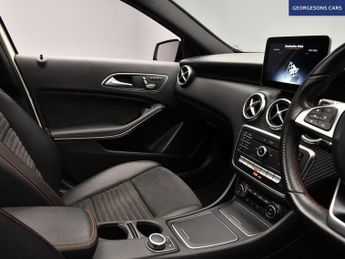 MERCEDES-BENZ A-CLASS 2.1 A200d AMG Line (Premium Plus) Hatchback 5dr Diesel 7G-DCT Eu