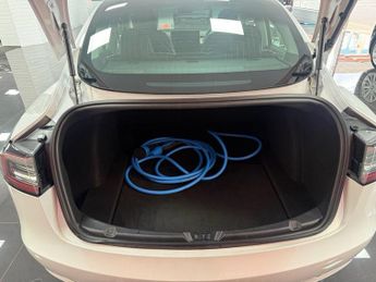TESLA Model 3 Standard Range Plus Saloon 4dr Electric Auto RWD (241 bhp)