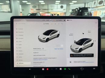 TESLA Model 3 Standard Range Plus Saloon 4dr Electric Auto RWD (241 bhp)