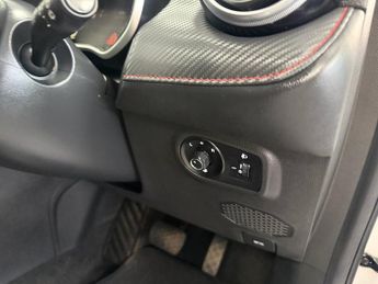 MG MG ZS 72.6kWh SE Long Range SUV 5dr Electric Auto (156 ps)