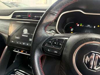 MG MG ZS 72.6kWh SE Long Range SUV 5dr Electric Auto (156 ps)