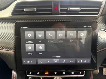 MG MG ZS 72.6kWh SE Long Range SUV 5dr Electric Auto (156 ps)