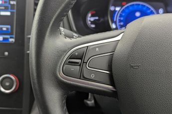 RENAULT MEGANE 1.3 TCe Iconic Hatchback 5dr Petrol EDC Euro 6 (s/s) (140 ps)