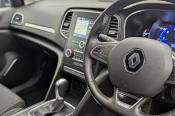 RENAULT MEGANE 1.3 TCe Iconic Hatchback 5dr Petrol EDC Euro 6 (s/s) (140 ps)