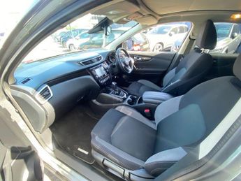 NISSAN QASHQAI 1.3 DIG-T N-Connecta SUV 5dr Petrol DCT Auto Euro 6 (s/s) (160 p