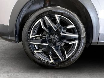 PEUGEOT 3008 1.2 HYBRID Allure SUV 5dr Petrol Hybrid e-DSC6 Euro 6 (s/s) (136