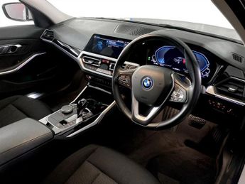 BMW 3 SERIES 2.0 330e 12kWh SE Pro Saloon 4dr Petrol Plug-in Hybrid Auto Euro