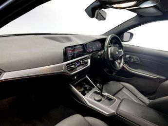 BMW 3 SERIES 2.0 320d MHT M Sport Saloon 4dr Diesel Hybrid Auto Euro 6 (s/s) 