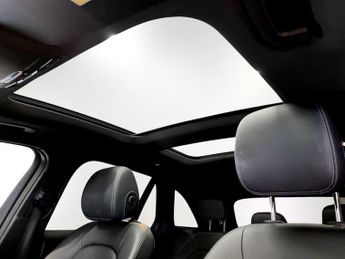 MERCEDES-BENZ GLC 2.1 GLC220d AMG Night Edition SUV 5dr Diesel G-Tronic+ 4MATIC Eu