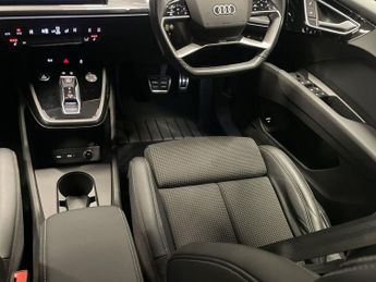 AUDI Q4 E-TRON 40 S line SUV 5dr Electric Auto 82kWh (204 ps)