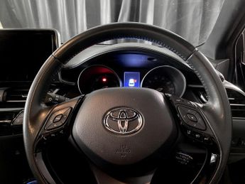 TOYOTA C-HR 1.8 VVT-h GPF Design SUV 5dr Petrol Hybrid CVT Euro 6 (s/s) (122