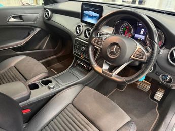 MERCEDES-BENZ GLA 2.1 GLA200d AMG Line (Premium) SUV 5dr Diesel 7G-DCT 4MATIC Euro