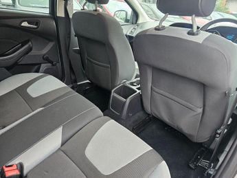 FORD FOCUS 1.0T EcoBoost Zetec Hatchback 5dr Petrol Manual Euro 5 (s/s) (12