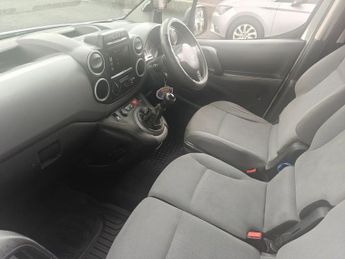 PEUGEOT PARTNER 1.6 HDi 850 Professional Panel Van 4dr Diesel Manual L1 (132 g/k