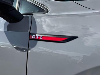 VOLKSWAGEN GOLF 2.0 TSI GTI Clubsport Hatchback 5dr Petrol DSG Euro 6 (s/s) (300