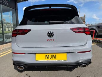 VOLKSWAGEN GOLF 2.0 TSI GTI Clubsport Hatchback 5dr Petrol DSG Euro 6 (s/s) (300