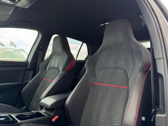 VOLKSWAGEN GOLF 2.0 TSI GTI Clubsport Hatchback 5dr Petrol DSG Euro 6 (s/s) (300
