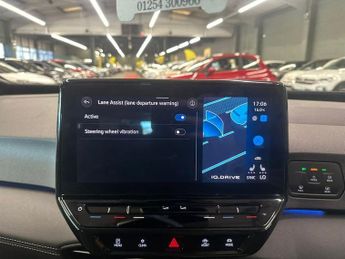 VOLKSWAGEN ID.3 Pro 58kWh Hatchback 5dr Electric Auto (204 ps)