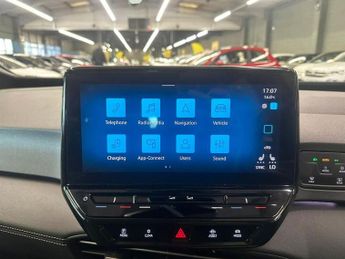 VOLKSWAGEN ID.3 Pro 58kWh Hatchback 5dr Electric Auto (204 ps)