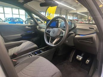 VOLKSWAGEN ID.3 Pro 58kWh Hatchback 5dr Electric Auto (204 ps)