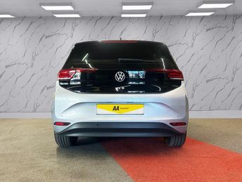 VOLKSWAGEN ID.3 Pro 58kWh Hatchback 5dr Electric Auto (204 ps)
