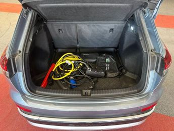 AUDI Q4 E-TRON 35 S line SUV 5dr Electric Auto 55kWh (170 ps)