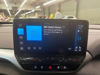 VOLKSWAGEN 181 Pro 77kWh Style SUV 5dr Electric Auto (174 ps)