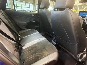VOLKSWAGEN 181 Pro 77kWh Style SUV 5dr Electric Auto (174 ps)