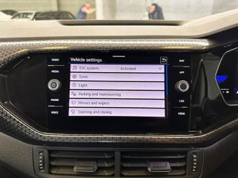 VOLKSWAGEN T-CROSS 1.0 TSI SEL SUV 5dr Petrol DSG Euro 6 (s/s) (110 ps)