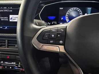 VOLKSWAGEN T-CROSS 1.0 TSI SEL SUV 5dr Petrol DSG Euro 6 (s/s) (110 ps)