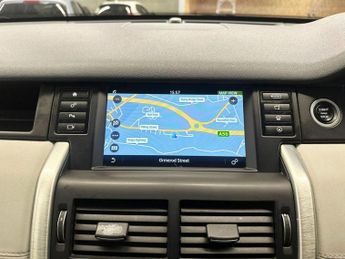 LAND ROVER DISCOVERY SPORT 2.0 TD4 HSE SUV 5dr Diesel Auto 4WD Euro 6 (s/s) (180 ps)