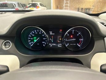 LAND ROVER DISCOVERY SPORT 2.0 TD4 HSE SUV 5dr Diesel Auto 4WD Euro 6 (s/s) (180 ps)