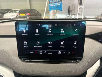 SKODA 105 iV 62kWh 60 SUV 5dr Electric Auto (DC120kW) (179 ps)