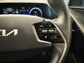 KIA NIRO 64.8kWh 3 SUV 5dr Electric Auto (201 bhp)