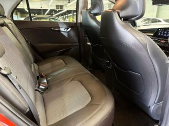 KIA NIRO 64.8kWh 3 SUV 5dr Electric Auto (201 bhp)