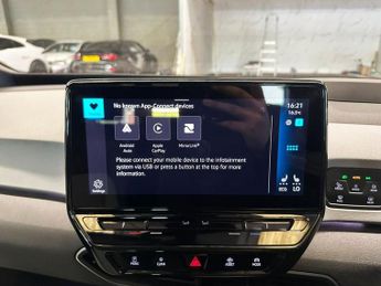VOLKSWAGEN ID.3 Pro S 77kWh Tour Hatchback 5dr Electric Auto (4 Seat) (204 ps)