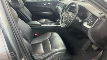 VOLVO XC60 2.0 T5 Momentum SUV 5dr Petrol Auto AWD Euro 6 (s/s) (250 ps)