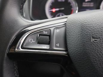 SKODA KAROQ 1.6 TDI SE L SUV 5dr Diesel DSG Euro 6 (s/s) (115 ps)