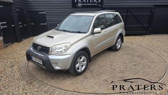 Toyota RAV4 2.0 D-4D XT4 SUV 5dr Diesel Manual 4WD (190 g/km, 114 bhp)