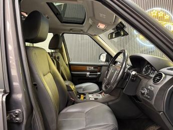 LAND ROVER DISCOVERY 4 3.0 SD V6 HSE SUV 5dr Diesel Auto 4WD Euro 6 (s/s) (256 bhp)